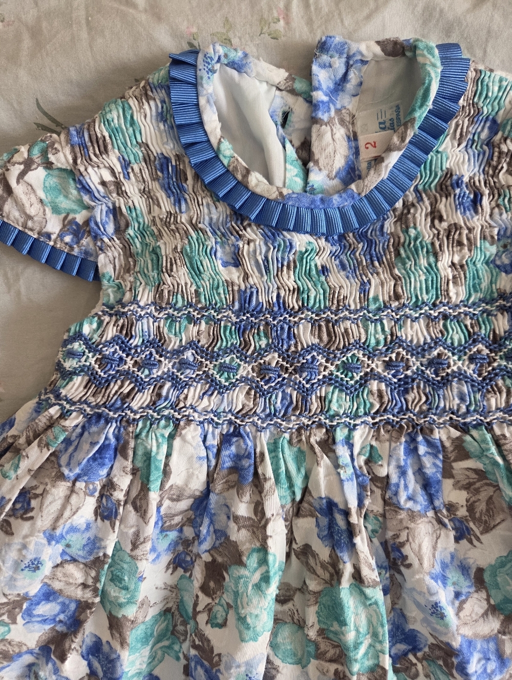 Handmade In Spain Smocked Blue Rose Floral Cotton Girls Dress Filita Artesania 2 - Picture 3 of 9